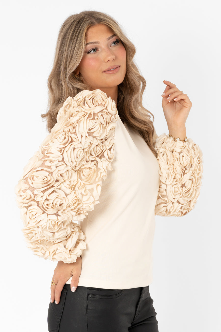 Amelie Top Champagne – toppar från Capri Collection