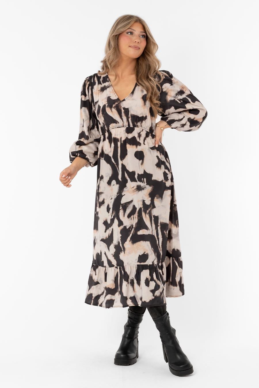 Arwen Dress Black/Champagne – klänningar från Capri Collection