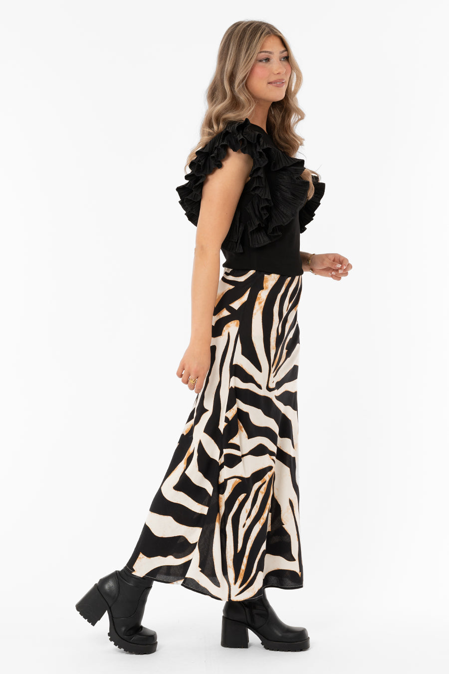 Bea Skirt Ivory/Black – kjolar från Capri Collection