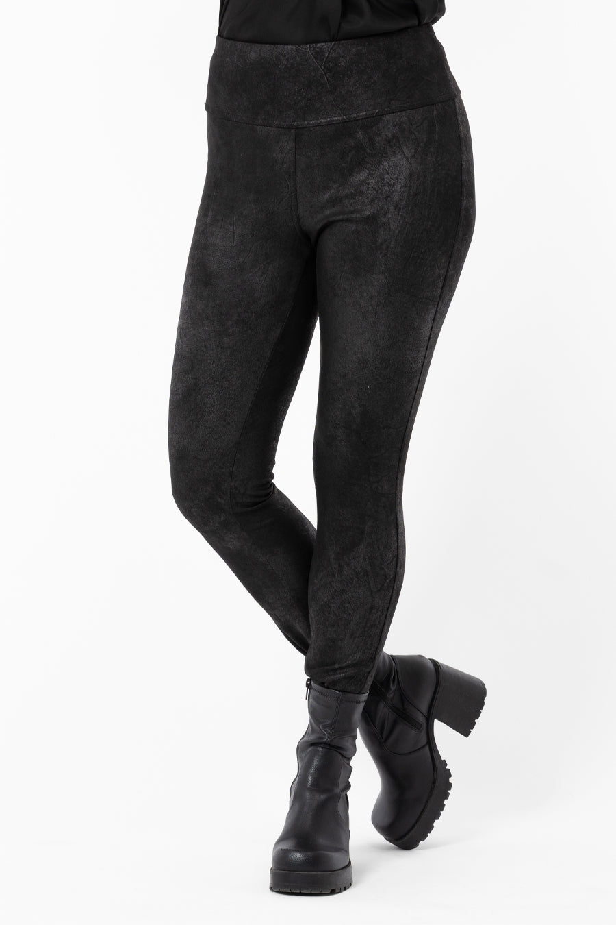 Colt Pants Black – byxor från Capri Collection