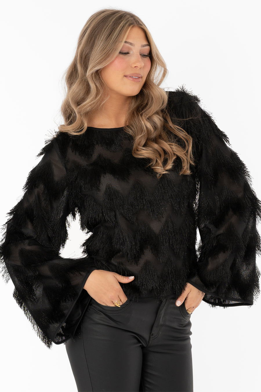 Desiree Sweater Black – ytterplagg från Capri Collection