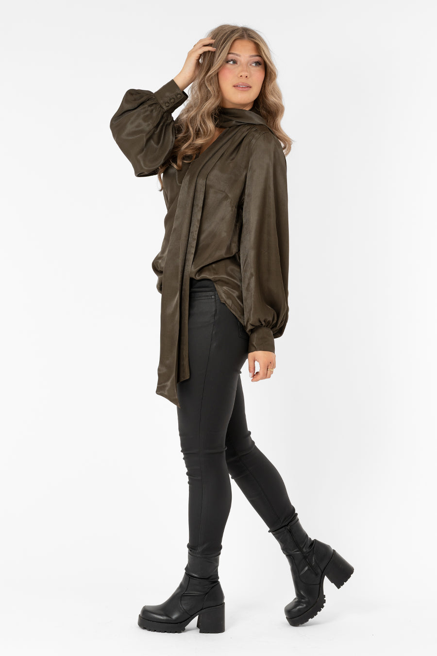 Dolce Blouse Pine Green – toppar från Capri Collection