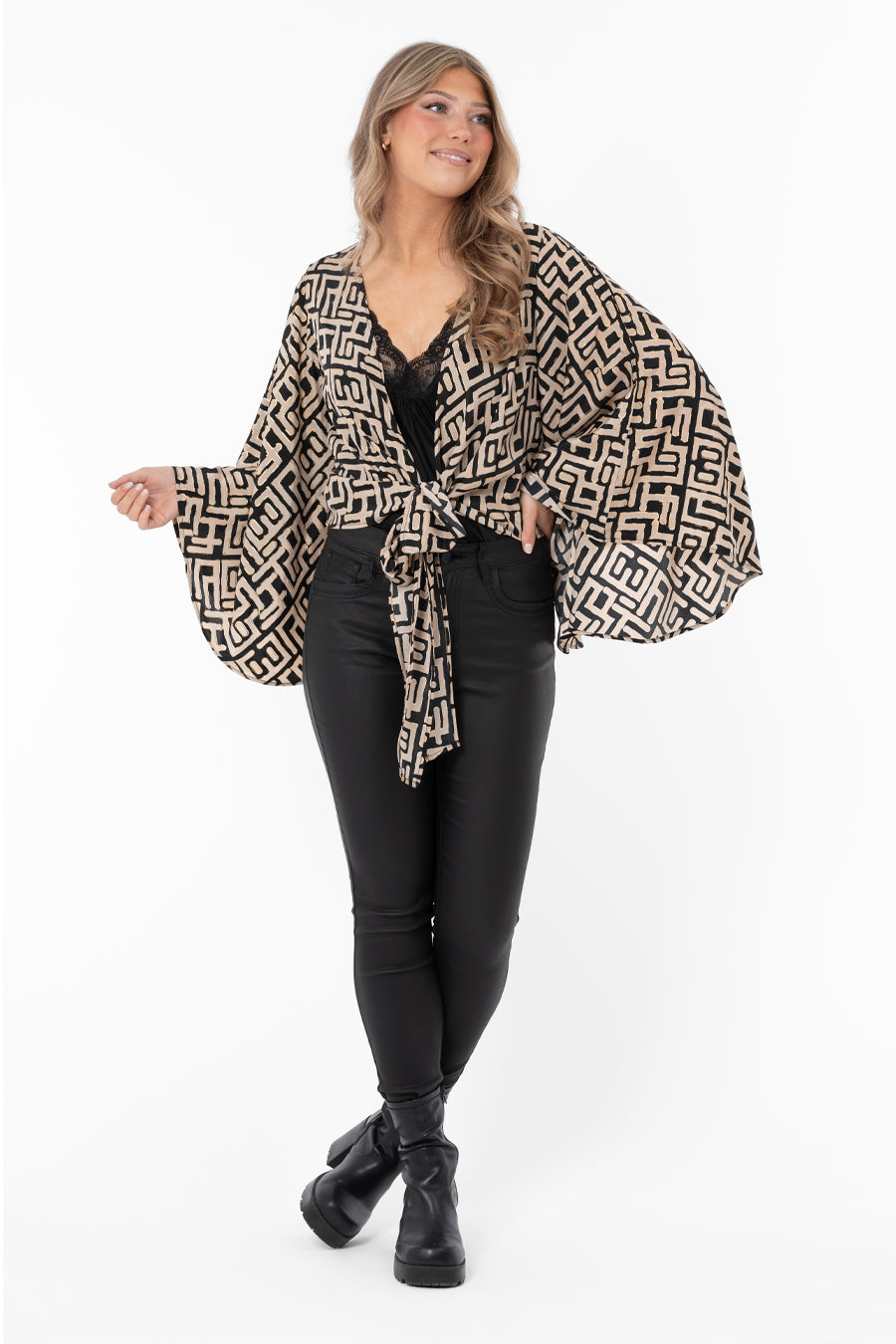 Giovanna Blouse Jacket Black/Sand/Gold – toppar från Capri Collection