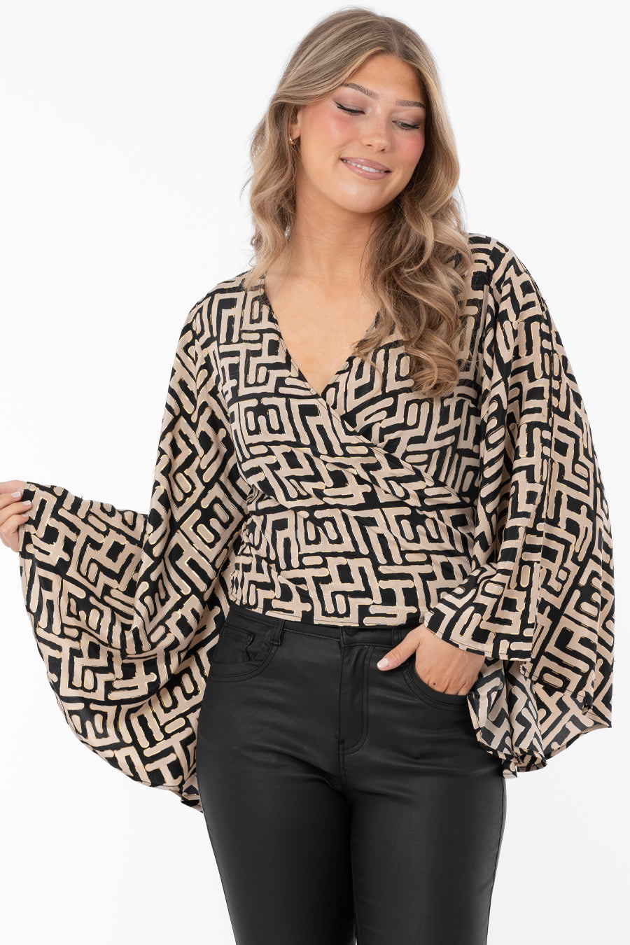 Giovanna Blouse Jacket Black/Sand/Gold – toppar från Capri Collection