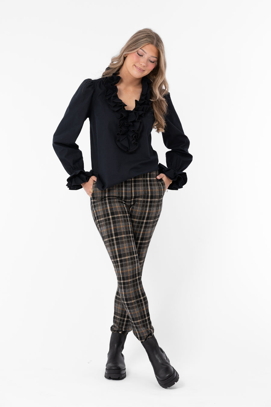 Harvey Pants Black/Fudge/Grey – byxor från Capri Collection