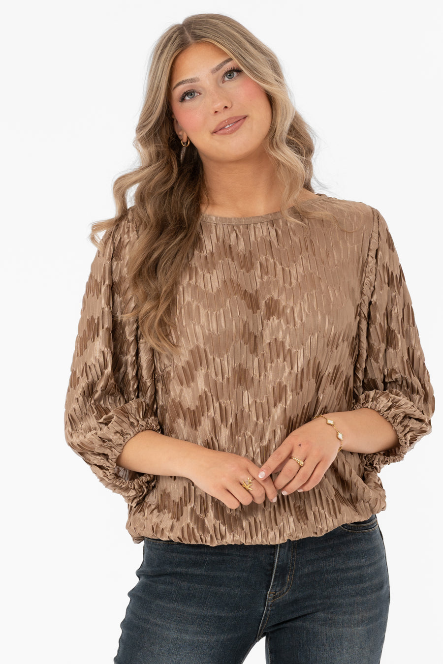 Jewel Plisse Blouse Golden Sand – toppar från Capri Collection