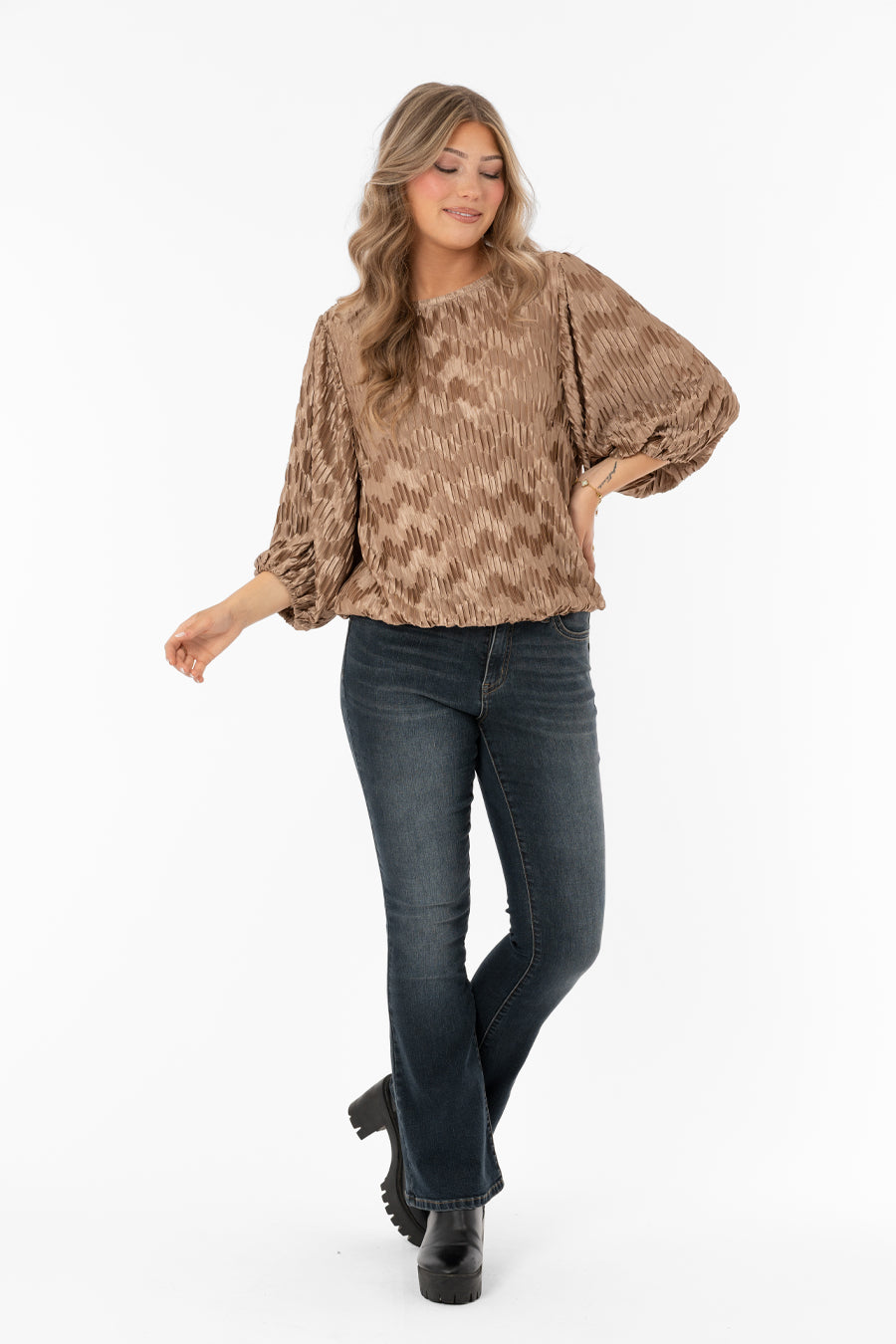 Jewel Plisse Blouse Golden Sand – toppar från Capri Collection