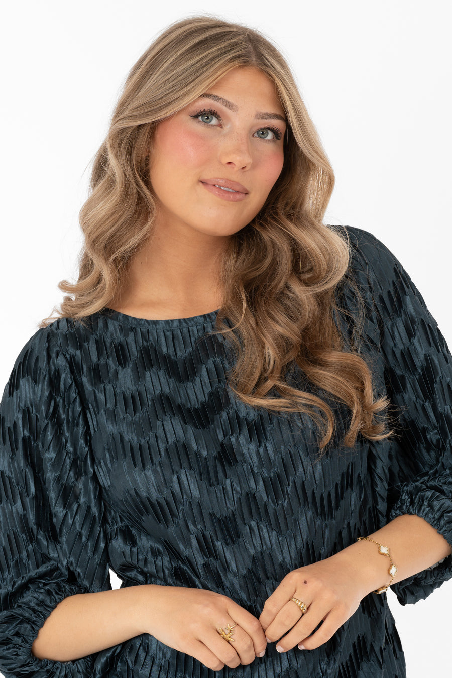Jewel Plisse Blouse Velvet Blue – toppar från Capri Collection