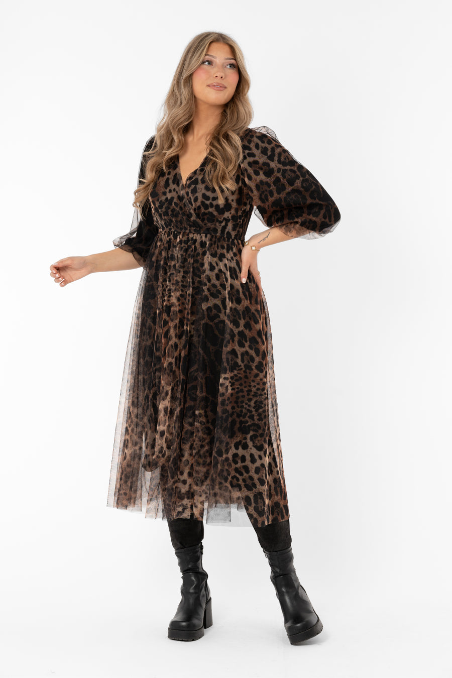 Priscilla Tulle Dress Hazel/Black – klänningar från Capri Collection