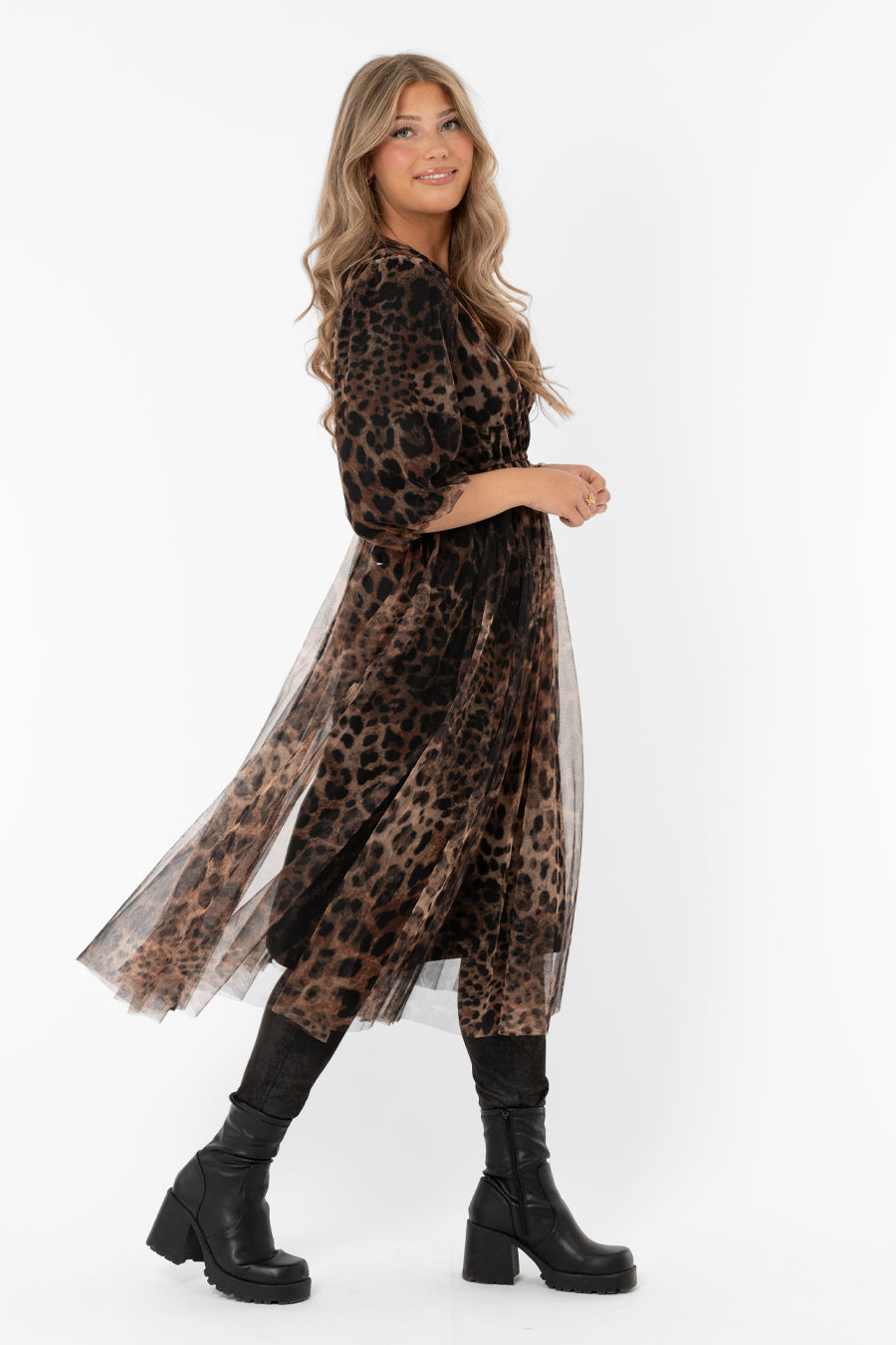 Priscilla Tulle Dress Hazel/Black – klänningar från Capri Collection