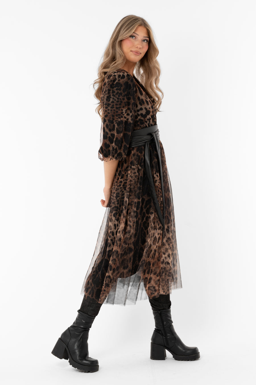 Priscilla Tulle Dress Hazel/Black – klänningar från Capri Collection